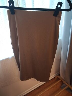 Blue Blush Women's Brown Midi Skirt